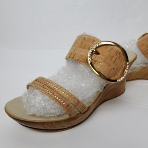 ONEX womens sandals sz 8